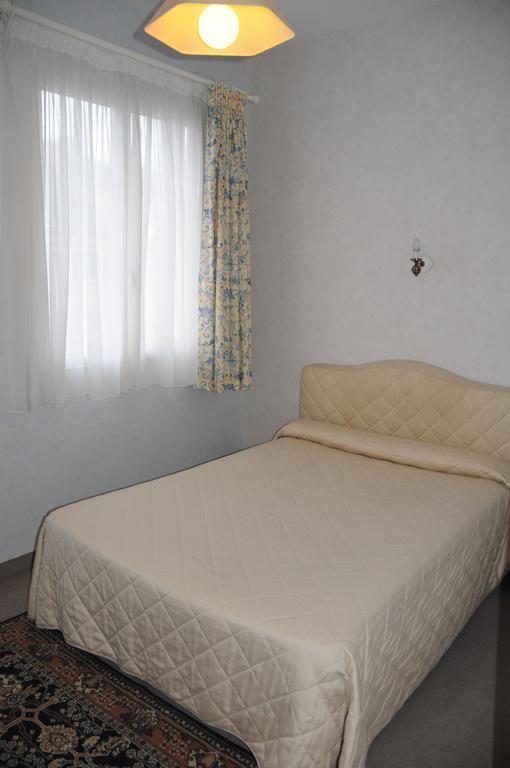 Hotel De Touraine Saint-Nazaire  Habitación foto